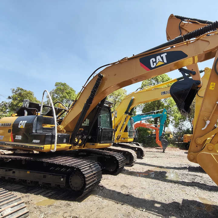 Durable Second Hand Machine Original Used Caterpillar Excavator CAT 330D2 USED 329D2 320D2 325D 315D Excavator - Rupsgraafmachine: afbeelding 1 Durable Second Hand Machine Original Used Caterpillar Excavator CAT 330D2 USED 329D2 320D2 325D 315D Excavator - Rupsgraafmachine: afbeelding 1
