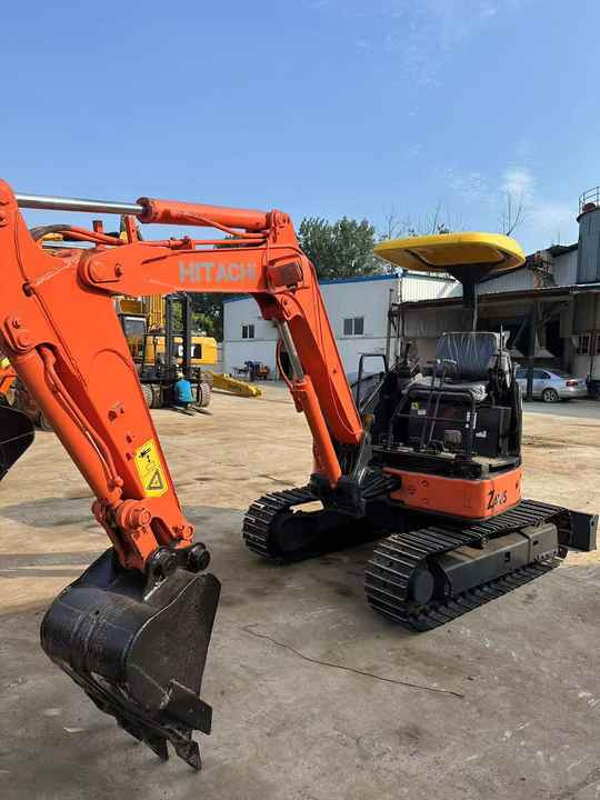 Mini 3-Ton Excavator used Hitachi ZX30 excavator with Excellent Performance and Low Price for sale! - Graafmachine: afbeelding 5 Mini 3-Ton Excavator used Hitachi ZX30 excavator with Excellent Performance and Low Price for sale! - Graafmachine: afbeelding 5