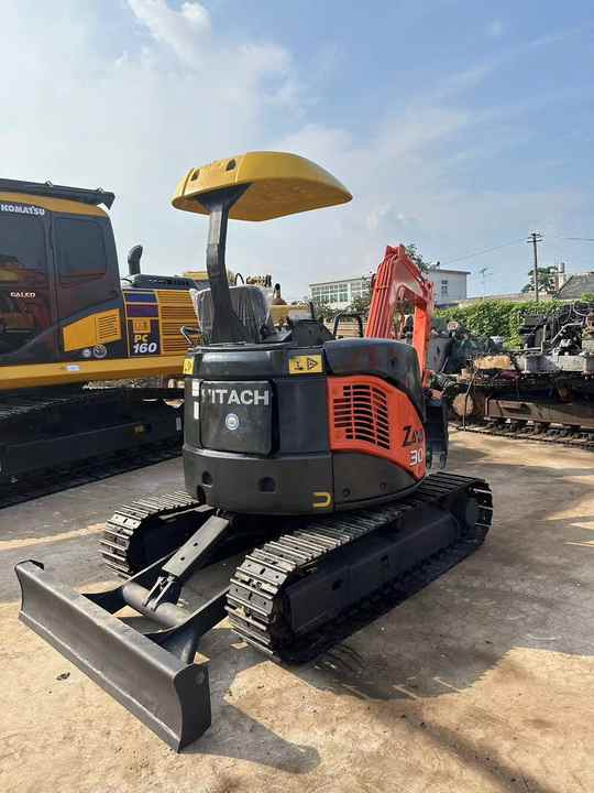 Mini 3-Ton Excavator used Hitachi ZX30 excavator with Excellent Performance and Low Price for sale! - Graafmachine: afbeelding 4 Mini 3-Ton Excavator used Hitachi ZX30 excavator with Excellent Performance and Low Price for sale! - Graafmachine: afbeelding 4