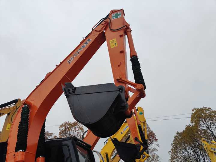 Rupsgraafmachine Original Hitachi ZX120 Crawler Excavator Low Hours Perfect for Various Projects Available Used Excavators for Sale: afbeelding 6