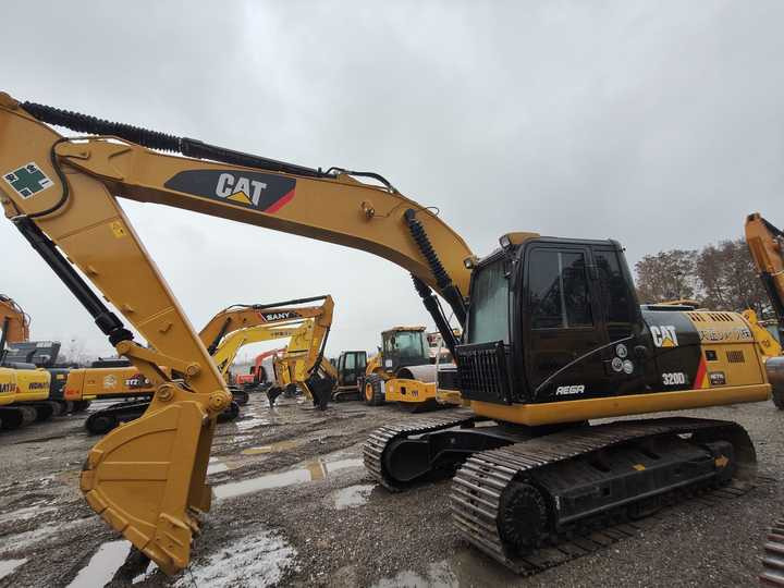 Reasonable Price Japan Original 330d2 Caterpillar Excavator CAT USED 329D2 320D2 325D 315D Excavator - Rupsgraafmachine: afbeelding 5 Reasonable Price Japan Original 330d2 Caterpillar Excavator CAT USED 329D2 320D2 325D 315D Excavator - Rupsgraafmachine: afbeelding 5