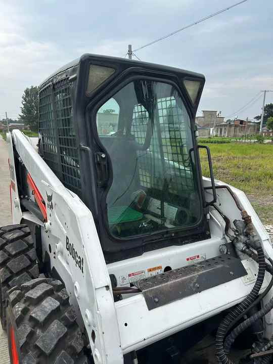 Used Bob Cat Bob Cat S160 Used Mini Skid Steer Wheel Loader Multifunctional Track Loaders Bobcat S160 2.7 Ton - Schranklader: afbeelding 2 Used Bob Cat Bob Cat S160 Used Mini Skid Steer Wheel Loader Multifunctional Track Loaders Bobcat S160 2.7 Ton - Schranklader: afbeelding 2
