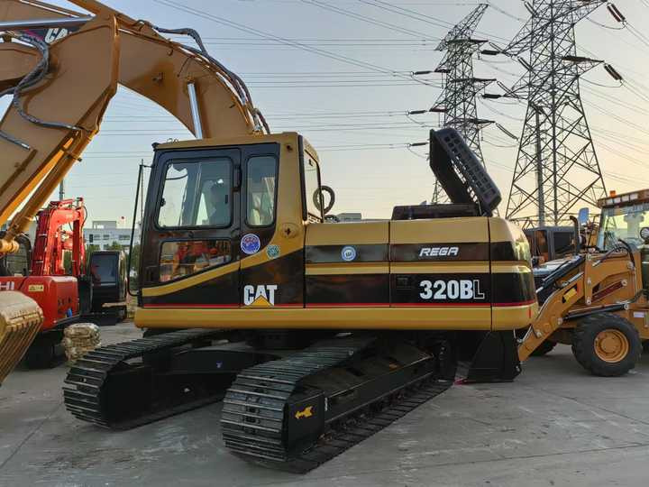 Used Cat Excavator Japan 20 Tons Digger Machinery Caterpillar CAT 320BL for Sale Cat 320B 320BL 320C 320D 320CL 320DL in Stock - Graafmachine: afbeelding 4 Used Cat Excavator Japan 20 Tons Digger Machinery Caterpillar CAT 320BL for Sale Cat 320B 320BL 320C 320D 320CL 320DL in Stock - Graafmachine: afbeelding 4