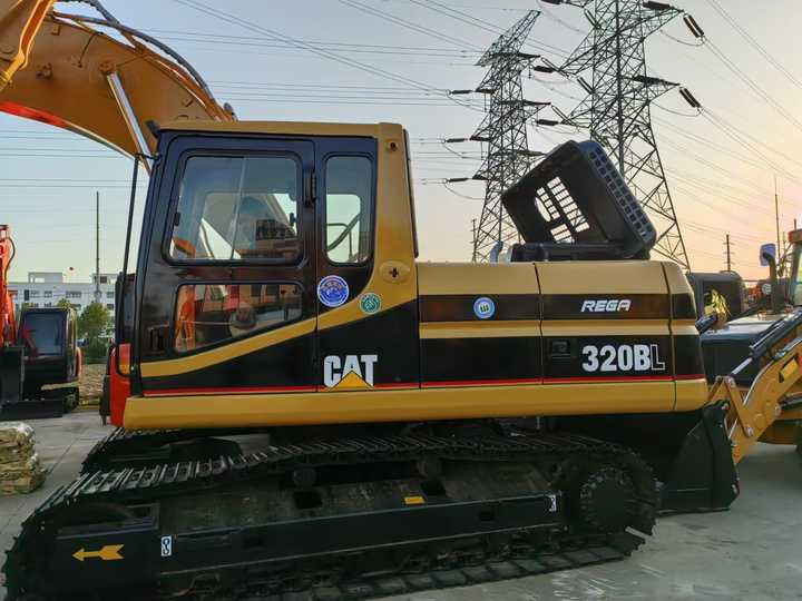 Used Cat Excavator Japan 20 Tons Digger Machinery Caterpillar CAT 320BL for Sale Cat 320B 320BL 320C 320D 320CL 320DL in Stock - Graafmachine: afbeelding 2 Used Cat Excavator Japan 20 Tons Digger Machinery Caterpillar CAT 320BL for Sale Cat 320B 320BL 320C 320D 320CL 320DL in Stock - Graafmachine: afbeelding 2
