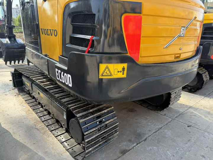 Used Digger VOLVO EC60D Construction Machinery Construction Digger Used VOLVO EC60D Cheap Excavator - Minigraafmachine: afbeelding 2 Used Digger VOLVO EC60D Construction Machinery Construction Digger Used VOLVO EC60D Cheap Excavator - Minigraafmachine: afbeelding 2