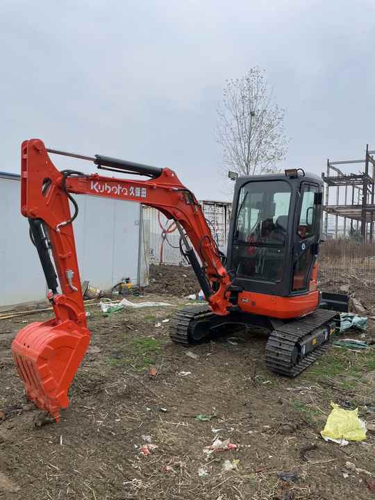 Used KUBOTA U35-5 Model Excavator Second Hand Machine Popular Brand JAPAN KUBOTA Hydraulic Machinery - Minigraafmachine: afbeelding 4 Used KUBOTA U35-5 Model Excavator Second Hand Machine Popular Brand JAPAN KUBOTA Hydraulic Machinery - Minigraafmachine: afbeelding 4