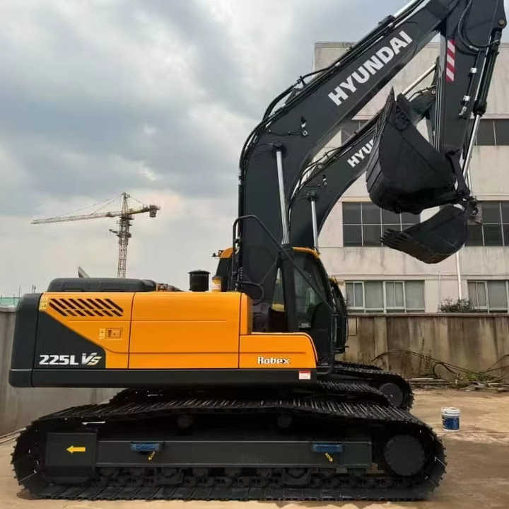Used hyundai 225lvs Model Excavator Second Hand Machine Popular Brand Korea hyundai Hydraulic Machinery - Graafmachine: afbeelding 1 Used hyundai 225lvs Model Excavator Second Hand Machine Popular Brand Korea hyundai Hydraulic Machinery - Graafmachine: afbeelding 1