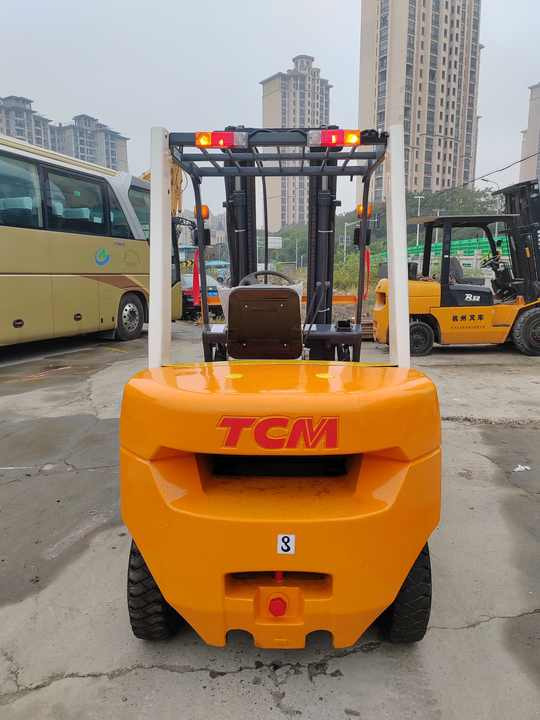 Very Cheap Price 3 Tonne TCM Forklift Run Performance TCM30 Forklift for Sale - Heftruck: afbeelding 5 Very Cheap Price 3 Tonne TCM Forklift Run Performance TCM30 Forklift for Sale - Heftruck: afbeelding 5
