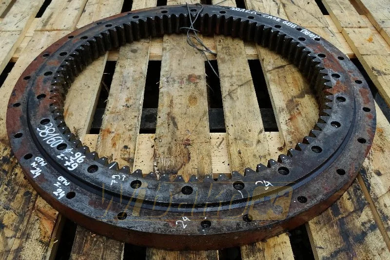 Case 688 - Draaikrans voor Bouwmachine: afbeelding 1 Case 688 - Draaikrans voor Bouwmachine: afbeelding 1