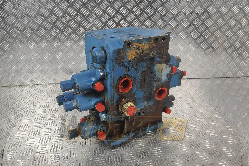 Case 721D - Hydraulisch ventiel voor Bouwmachine: afbeelding 1 Case 721D - Hydraulisch ventiel voor Bouwmachine: afbeelding 1