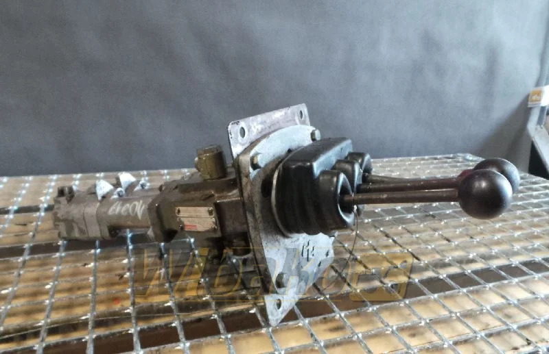 Hydreco V0605ABG50L 033030/85 - Hydraulisch ventiel voor Bouwmachine: afbeelding 2 Hydreco V0605ABG50L 033030/85 - Hydraulisch ventiel voor Bouwmachine: afbeelding 2