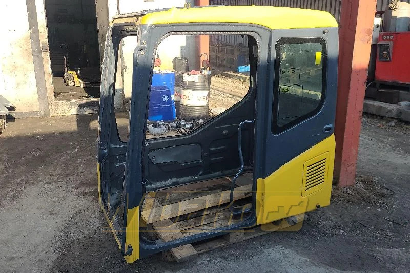 Komatsu PC290 - Cabine voor Bouwmachine: afbeelding 1 Komatsu PC290 - Cabine voor Bouwmachine: afbeelding 1