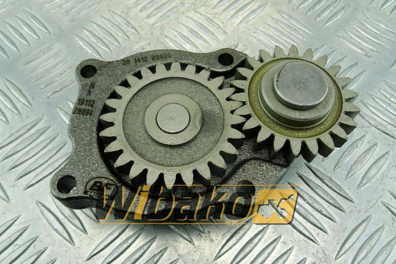 Oil pump Engine / Motor KMP QSB 4939588 - Oliepomp: afbeelding 1 Oil pump Engine / Motor KMP QSB 4939588 - Oliepomp: afbeelding 1
