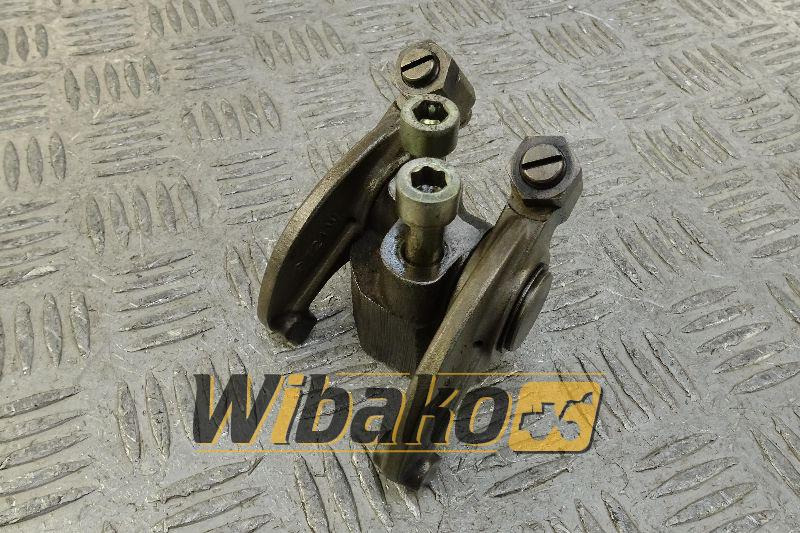 Rocker arm Liebherr 9271348 - Cilinderkop voor Bouwmachine: afbeelding 1 Rocker arm Liebherr 9271348 - Cilinderkop voor Bouwmachine: afbeelding 1