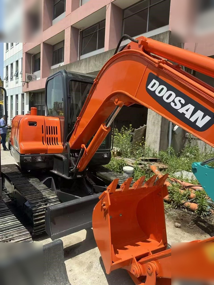 DOOSAN DX60 - Rupsgraafmachine: afbeelding 5 DOOSAN DX60 - Rupsgraafmachine: afbeelding 5