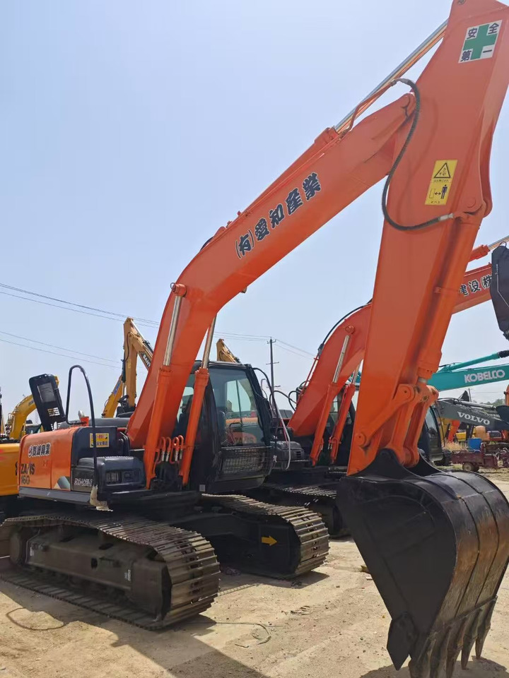 HITACHI ZAXIS 160 - Rupsgraafmachine: afbeelding 2 HITACHI ZAXIS 160 - Rupsgraafmachine: afbeelding 2