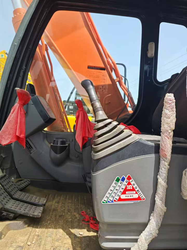 HITACHI ZAXIS 160 - Rupsgraafmachine: afbeelding 4 HITACHI ZAXIS 160 - Rupsgraafmachine: afbeelding 4