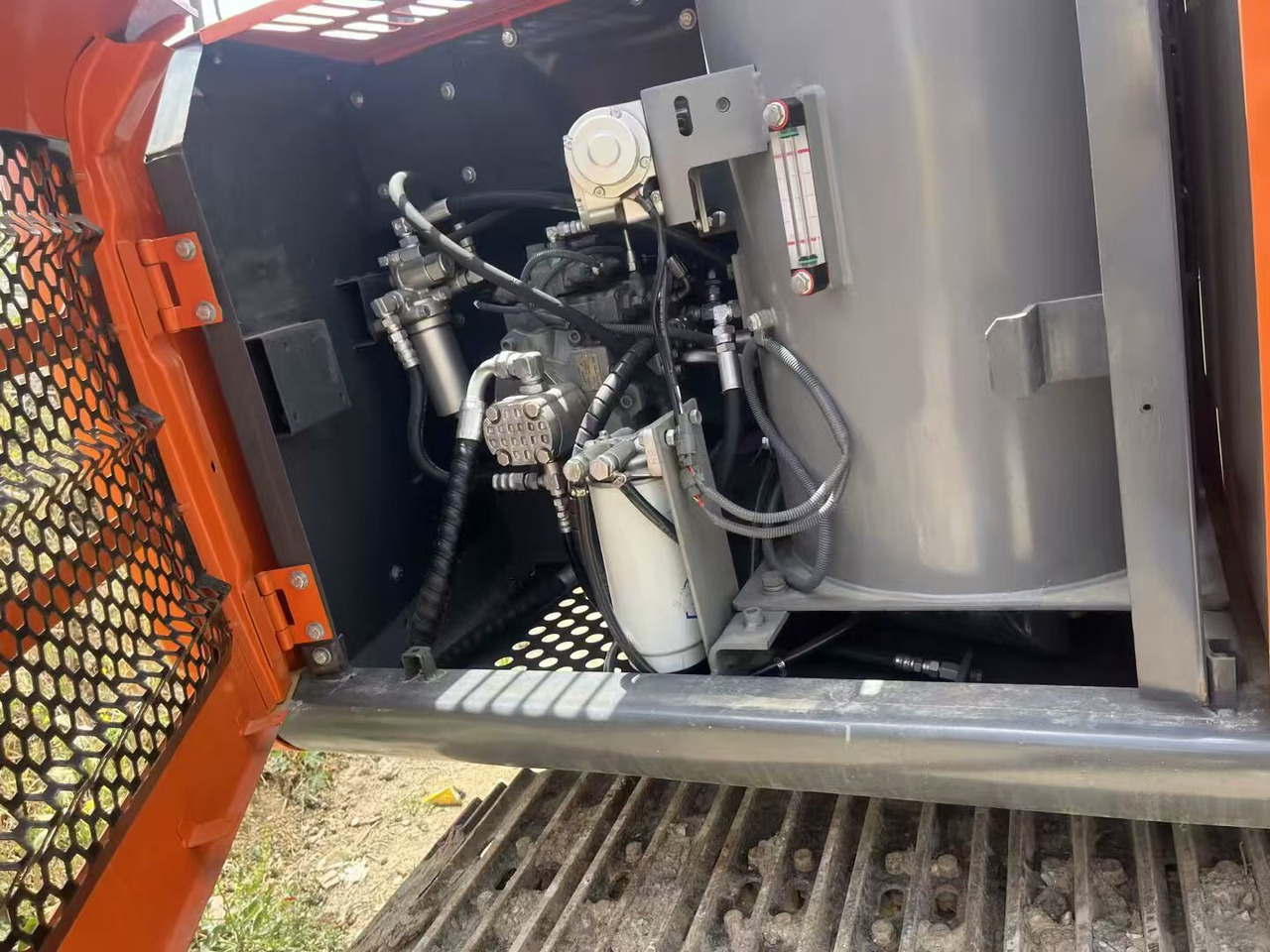 HITACHI ZX120 - Rupsgraafmachine: afbeelding 2 HITACHI ZX120 - Rupsgraafmachine: afbeelding 2