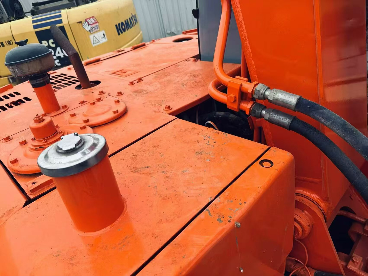 KOMATSU EX60 - Rupsgraafmachine: afbeelding 2 KOMATSU EX60 - Rupsgraafmachine: afbeelding 2