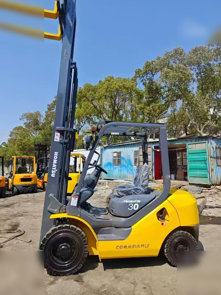 KOMATSU FD30-7 - LPG heftruck: afbeelding 3 KOMATSU FD30-7 - LPG heftruck: afbeelding 3
