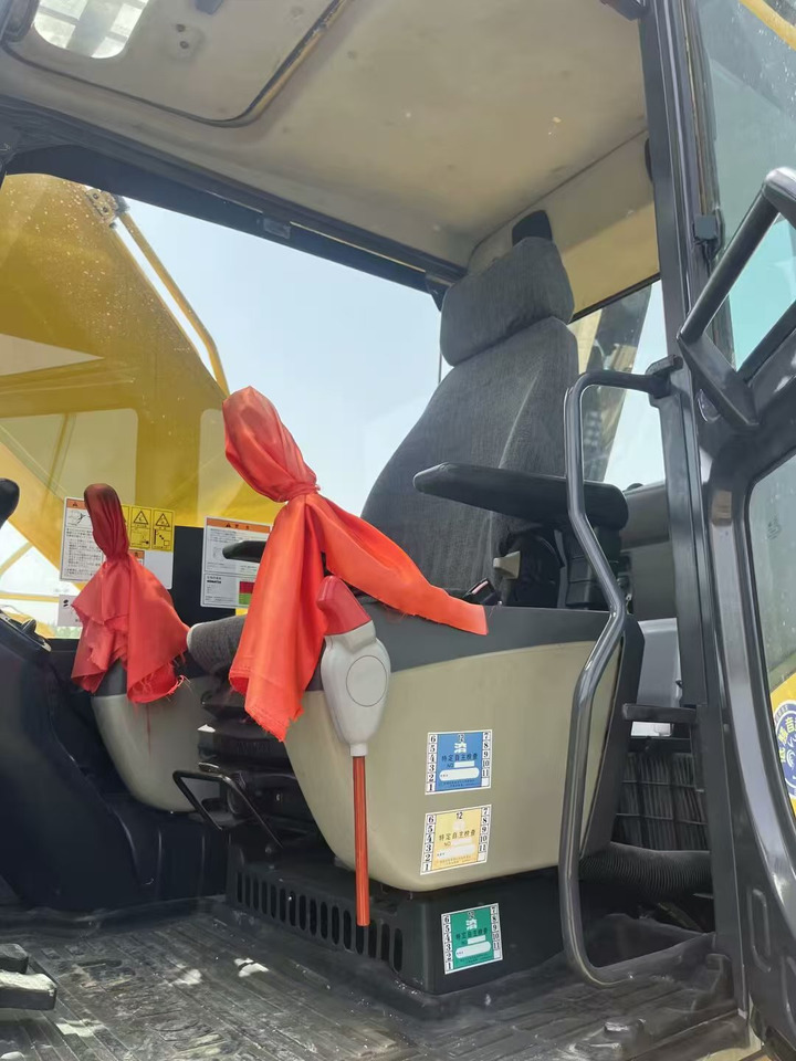 KOMATSU pc200 - Rupsgraafmachine: afbeelding 5 KOMATSU pc200 - Rupsgraafmachine: afbeelding 5