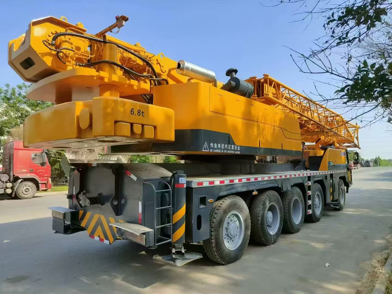 XCMG 100-ton - Mobiele kraan: afbeelding 2 XCMG 100-ton - Mobiele kraan: afbeelding 2