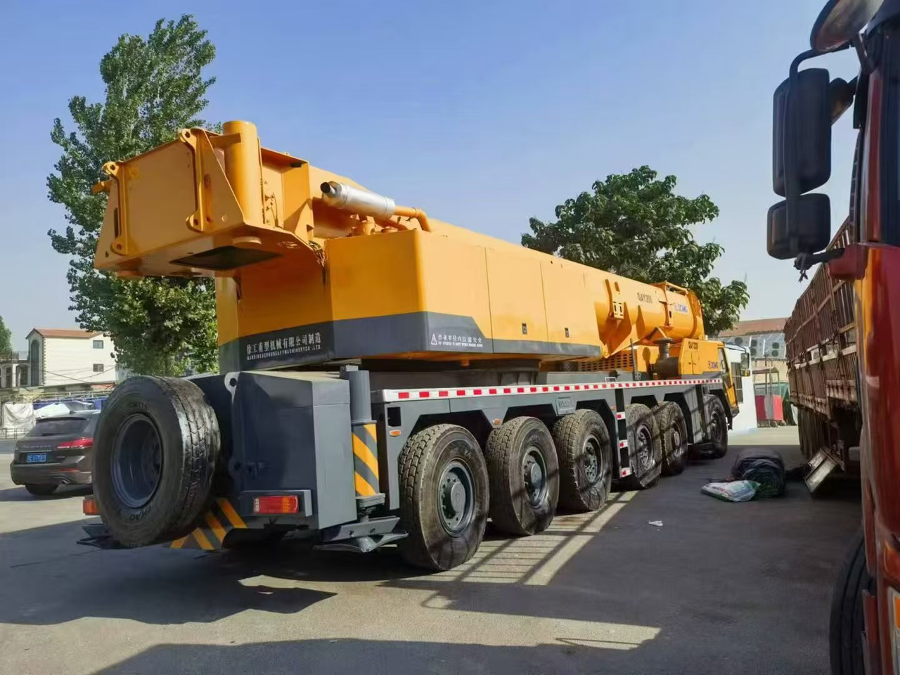 XCMG 200-TON - Mobiele kraan: afbeelding 5 XCMG 200-TON - Mobiele kraan: afbeelding 5