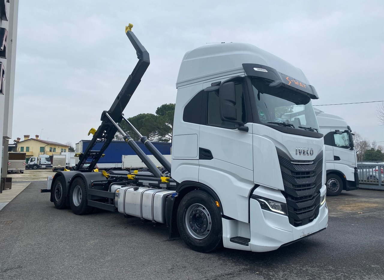 IVECO S-WAY AS260S48 - Haakarmsysteem vrachtwagen: afbeelding 2 IVECO S-WAY AS260S48 - Haakarmsysteem vrachtwagen: afbeelding 2