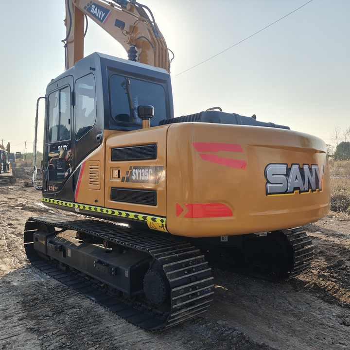China Brand Used Sany China Brand Used Sany Sy135c Mini Excavator 6ton Crawler Earth Digger Machine for Sale - Minigraafmachine: afbeelding 5 China Brand Used Sany China Brand Used Sany Sy135c Mini Excavator 6ton Crawler Earth Digger Machine for Sale - Minigraafmachine: afbeelding 5