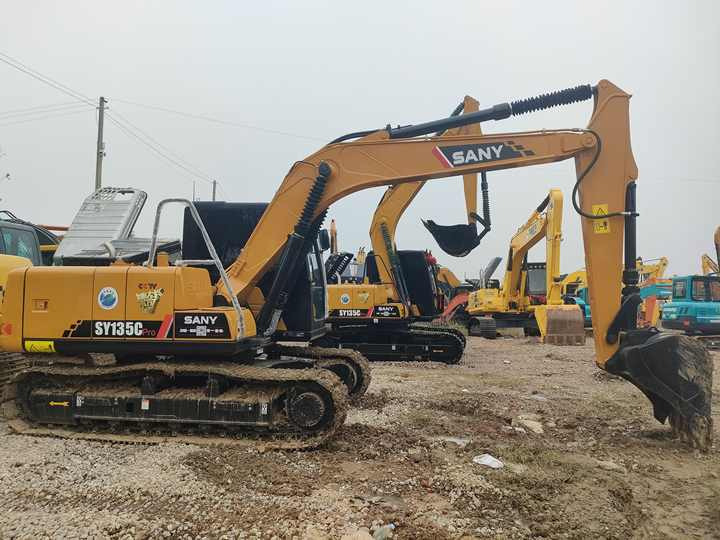 China Brand Used Sany China Brand Used Sany Sy135c Mini Excavator 6ton Crawler Earth Digger Machine for Sale - Minigraafmachine: afbeelding 4 China Brand Used Sany China Brand Used Sany Sy135c Mini Excavator 6ton Crawler Earth Digger Machine for Sale - Minigraafmachine: afbeelding 4