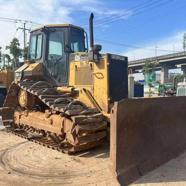 Good Condition D5M Mini Bulldozer New Crawler Bulldozer with Parts Price Bulldozers - Bulldozer: afbeelding 4 Good Condition D5M Mini Bulldozer New Crawler Bulldozer with Parts Price Bulldozers - Bulldozer: afbeelding 4