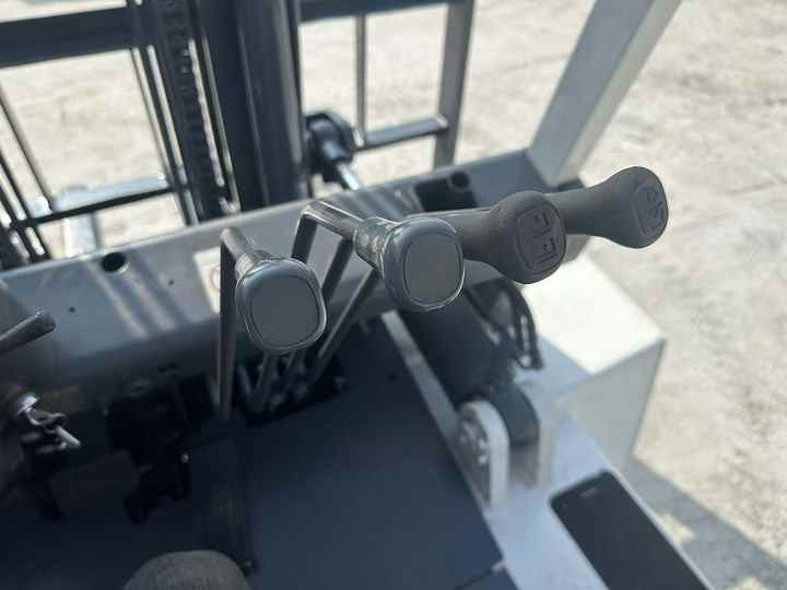 High Quality TCM 7 Ton with Hydraulic Distance Adjustment Used Forklift in Stock Used tcm Forklift 7 Ton Used tcm Fd70 Forklift - Heftruck: afbeelding 4 High Quality TCM 7 Ton with Hydraulic Distance Adjustment Used Forklift in Stock Used tcm Forklift 7 Ton Used tcm Fd70 Forklift - Heftruck: afbeelding 4