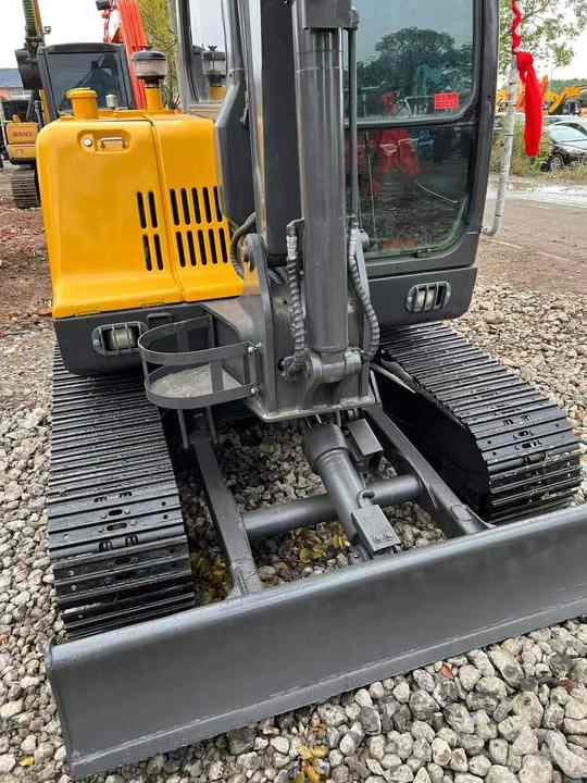 High Quality Used Volvo EC60D Excavator for Sale 6 Ton Compact Machine, Excellent Condition, Ready for Work! - Minigraafmachine: afbeelding 5 High Quality Used Volvo EC60D Excavator for Sale 6 Ton Compact Machine, Excellent Condition, Ready for Work! - Minigraafmachine: afbeelding 5