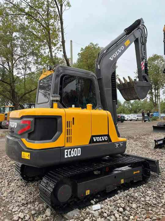 High Quality Used Volvo EC60D Excavator for Sale 6 Ton Compact Machine, Excellent Condition, Ready for Work! - Minigraafmachine: afbeelding 2 High Quality Used Volvo EC60D Excavator for Sale 6 Ton Compact Machine, Excellent Condition, Ready for Work! - Minigraafmachine: afbeelding 2