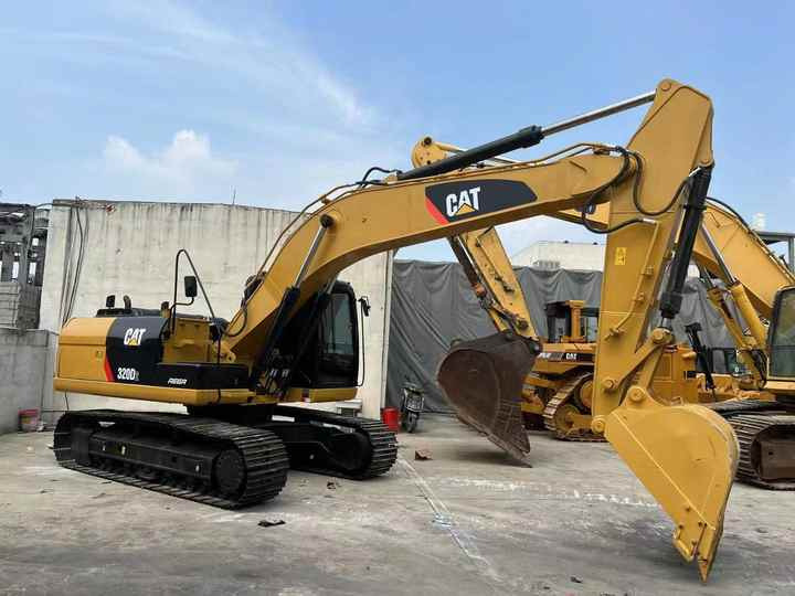 Reasonable Price Japan Original 330d2 Caterpillar Excavator CAT USED 329D2 320D2 325D 315D Excavator - Rupsgraafmachine: afbeelding 2 Reasonable Price Japan Original 330d2 Caterpillar Excavator CAT USED 329D2 320D2 325D 315D Excavator - Rupsgraafmachine: afbeelding 2