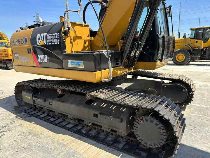 Reasonable Price Japan Original 330d2 Caterpillar Excavator CAT USED 329D2 320D2 325D 315D Excavator - Rupsgraafmachine: afbeelding 3 Reasonable Price Japan Original 330d2 Caterpillar Excavator CAT USED 329D2 320D2 325D 315D Excavator - Rupsgraafmachine: afbeelding 3