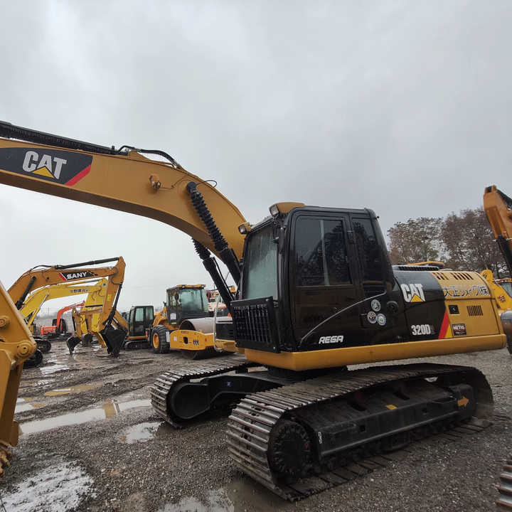Reasonable Price Japan Original 330d2 Caterpillar Excavator CAT USED 329D2 320D2 325D 315D Excavator - Rupsgraafmachine: afbeelding 3 Reasonable Price Japan Original 330d2 Caterpillar Excavator CAT USED 329D2 320D2 325D 315D Excavator - Rupsgraafmachine: afbeelding 3