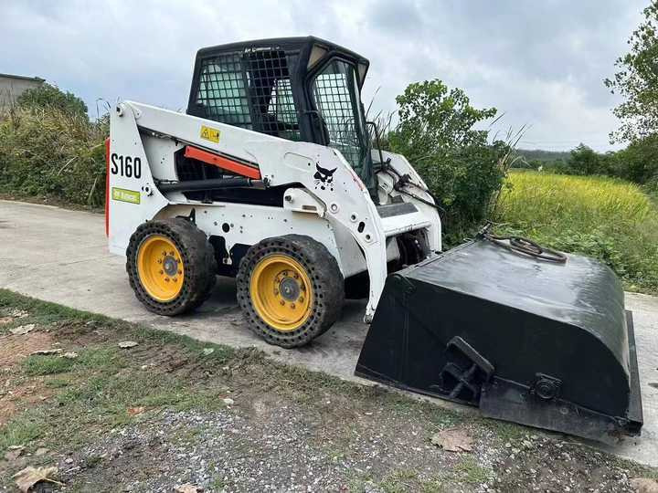 USED BOBCAT S160 Skid-steer Loader with Very Good Performance Is for Sale at a Low Price. - Schranklader: afbeelding 2 USED BOBCAT S160 Skid-steer Loader with Very Good Performance Is for Sale at a Low Price. - Schranklader: afbeelding 2