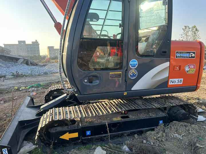 Used HITACHI ZX70 Model Mini Excavator Second Hand Machine Popular Brand Japan Hitachi Hydraulic Machinery - Minigraafmachine: afbeelding 5 Used HITACHI ZX70 Model Mini Excavator Second Hand Machine Popular Brand Japan Hitachi Hydraulic Machinery - Minigraafmachine: afbeelding 5