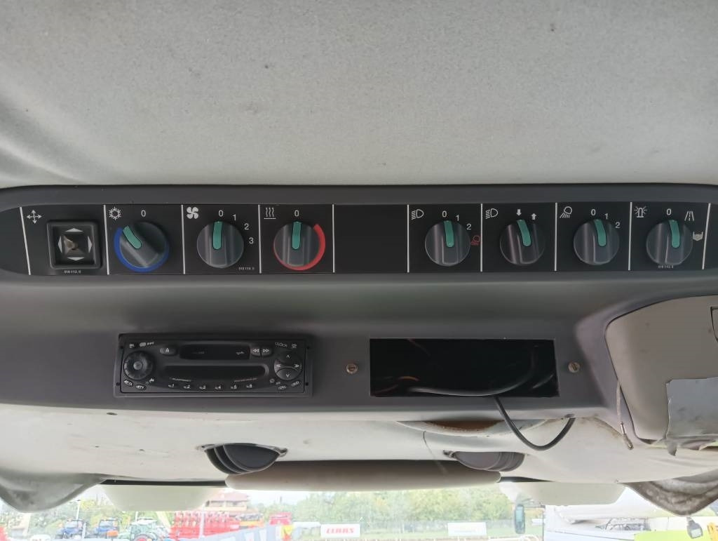 Claas Lexion 470  - Maaidorser: afbeelding 2 Claas Lexion 470  - Maaidorser: afbeelding 2