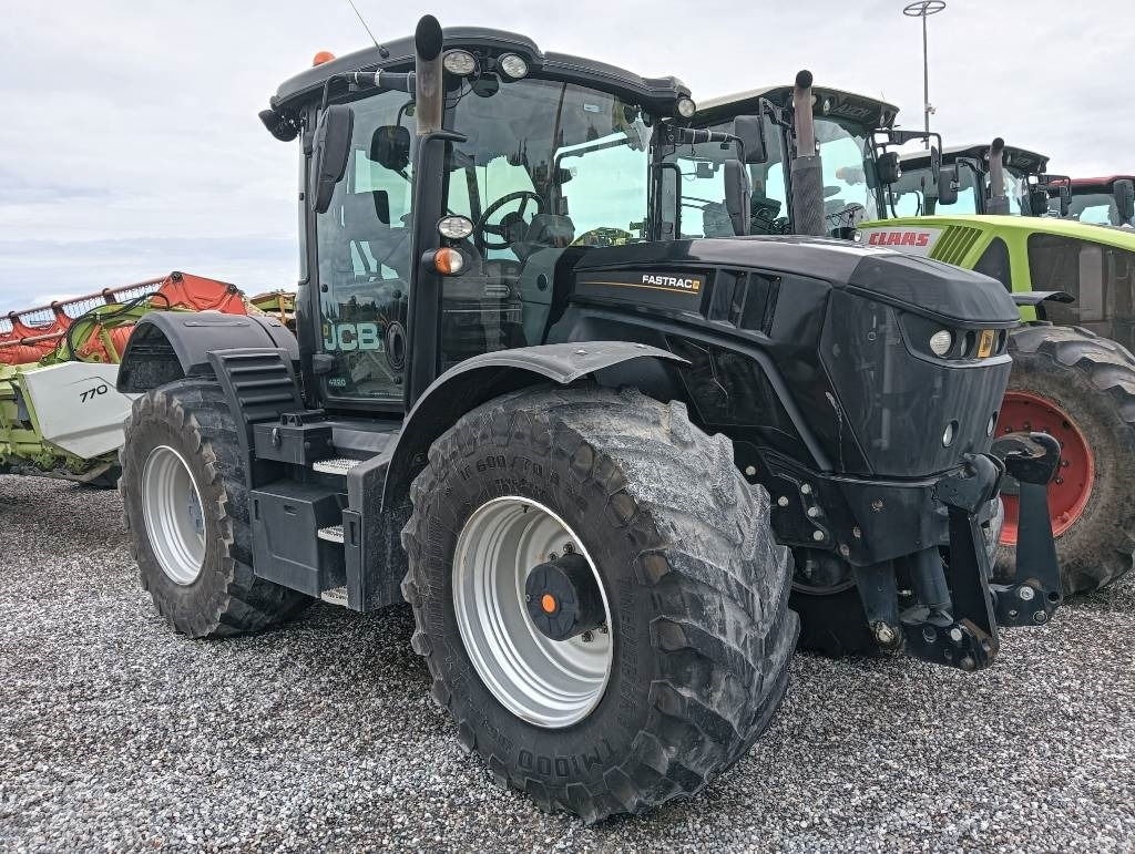 JCB Fastrac 4220 - Tractor: afbeelding 1 JCB Fastrac 4220 - Tractor: afbeelding 1