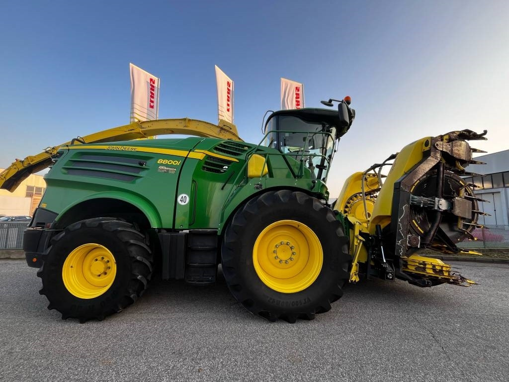 John Deere 8800 - Hakselaar: afbeelding 1 John Deere 8800 - Hakselaar: afbeelding 1