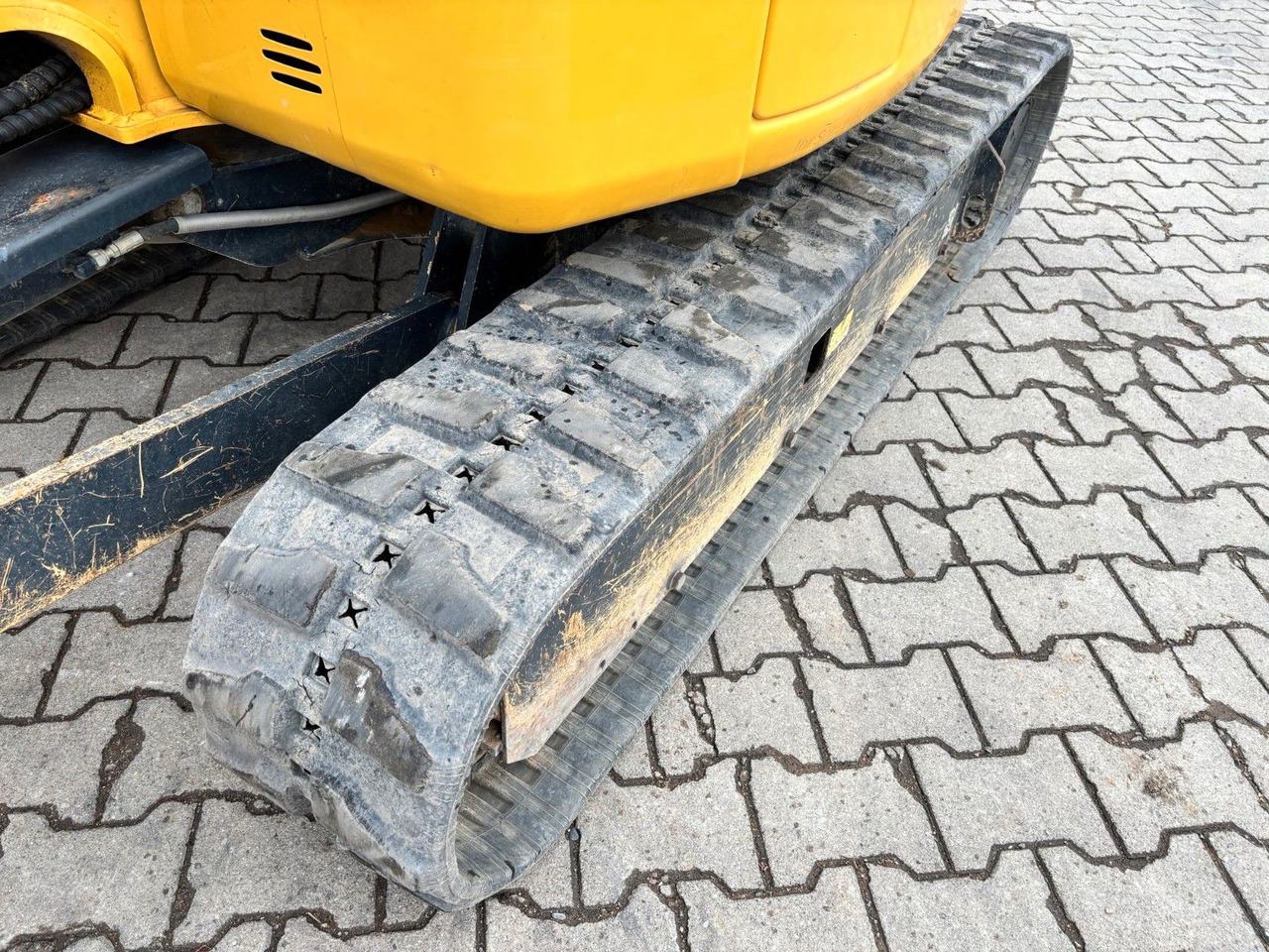 Komatsu PC30MR-3 mit Powertilt - Minigraafmachine: afbeelding 3 Komatsu PC30MR-3 mit Powertilt - Minigraafmachine: afbeelding 3
