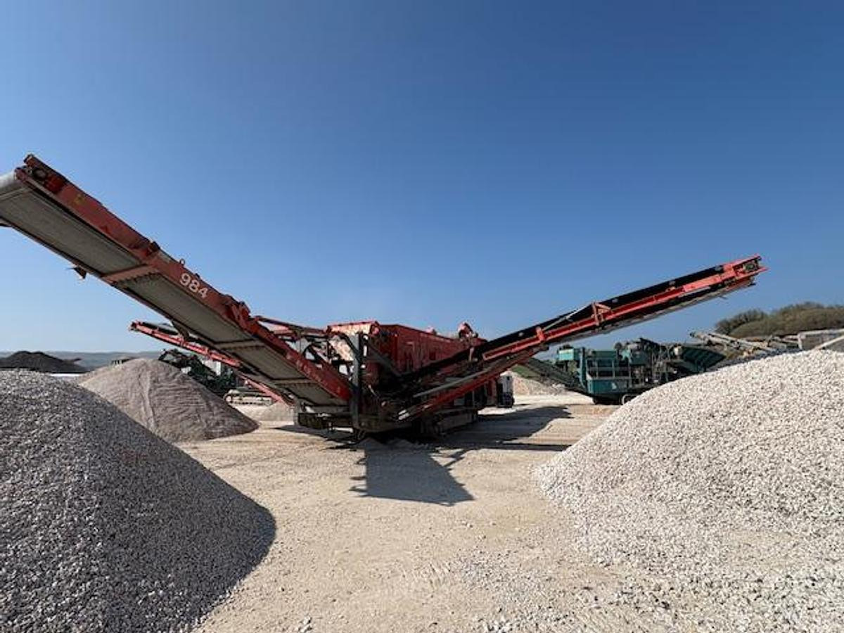 Terex Finlay 2015 Terex Finlay 984 - Zeefinstallatie: afbeelding 1 Terex Finlay 2015 Terex Finlay 984 - Zeefinstallatie: afbeelding 1