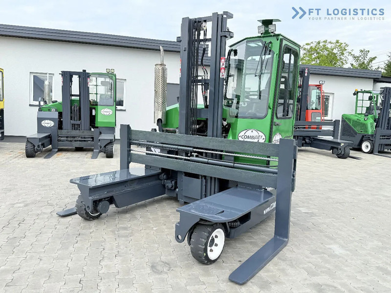 Combilift C3000 / DIESEL / DUPLEX - 4000MM / WIDE FORK POSITIONER 2700MM / FULL HEATED CABIN / ONLY 6905H / CONDITION - LIKE NEW! C3000 / - 4-weg zijlader: afbeelding 3 Combilift C3000 / DIESEL / DUPLEX - 4000MM / WIDE FORK POSITIONER 2700MM / FULL HEATED CABIN / ONLY 6905H / CONDITION - LIKE NEW! C3000 / - 4-weg zijlader: afbeelding 3