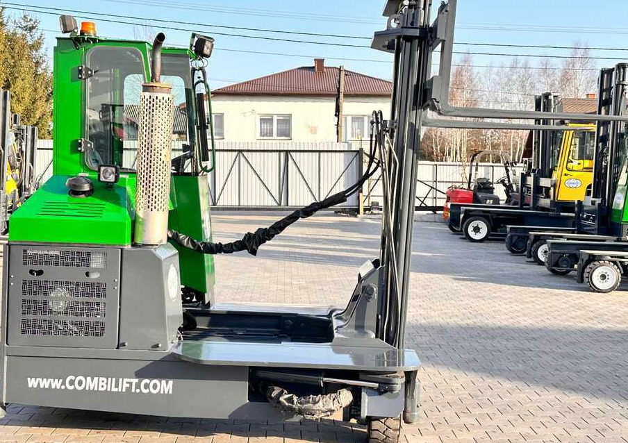 4-weg zijlader Combilift C3000 / DUPLEX / 4100MM / LPG / FREE LIFT / LIKE NEW: afbeelding 21