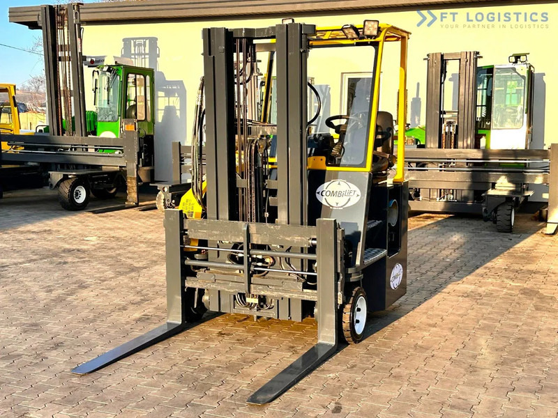 Combilift C3000CB / LPG / TRIPLEX - 4900MM / LPG / FREE LIFT / FORK POSITIONER C3000CB / LPG / TRIPLEX - 4900MM / LPG / FREE LIFT / FORK P - 4-weg zijlader: afbeelding 3 Combilift C3000CB / LPG / TRIPLEX - 4900MM / LPG / FREE LIFT / FORK POSITIONER C3000CB / LPG / TRIPLEX - 4900MM / LPG / FREE LIFT / FORK P - 4-weg zijlader: afbeelding 3