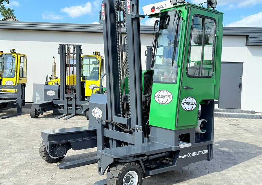 Combilift C3500 / DUPLEX 4100MM / GAS / EXTENDABLE FORKS / CABIN / HEATING + AIR CONDITIONING / LIKE NEW - 4-weg zijlader: afbeelding 1 Combilift C3500 / DUPLEX 4100MM / GAS / EXTENDABLE FORKS / CABIN / HEATING + AIR CONDITIONING / LIKE NEW - 4-weg zijlader: afbeelding 1
