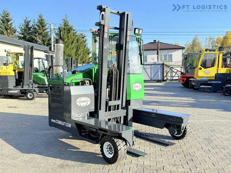 Combilift C4000 / DIESEL / DUPLEX 4100MM / FREE LIFT / SIDE SHIFT / FULL CABIN / EXCELLENT CONDITION / Wide range of four-way and side loa - 4-weg zijlader: afbeelding 4 Combilift C4000 / DIESEL / DUPLEX 4100MM / FREE LIFT / SIDE SHIFT / FULL CABIN / EXCELLENT CONDITION / Wide range of four-way and side loa - 4-weg zijlader: afbeelding 4