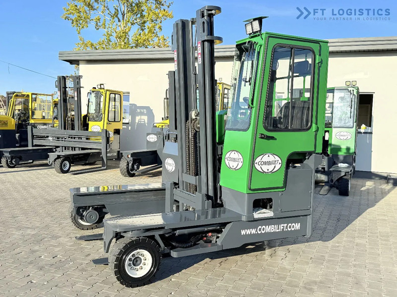 Combilift C4000 / DIESEL / DUPLEX 4100MM / FREE LIFT / SIDE SHIFT / FULL CABIN / EXCELLENT CONDITION / Wide range of four-way and side loa - 4-weg zijlader: afbeelding 3 Combilift C4000 / DIESEL / DUPLEX 4100MM / FREE LIFT / SIDE SHIFT / FULL CABIN / EXCELLENT CONDITION / Wide range of four-way and side loa - 4-weg zijlader: afbeelding 3
